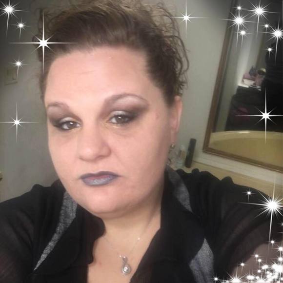 Meet your Posher, Jennifer - Picture 1 of 1